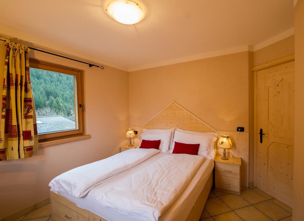 Chalet La Rugiada Bormio Ruang foto