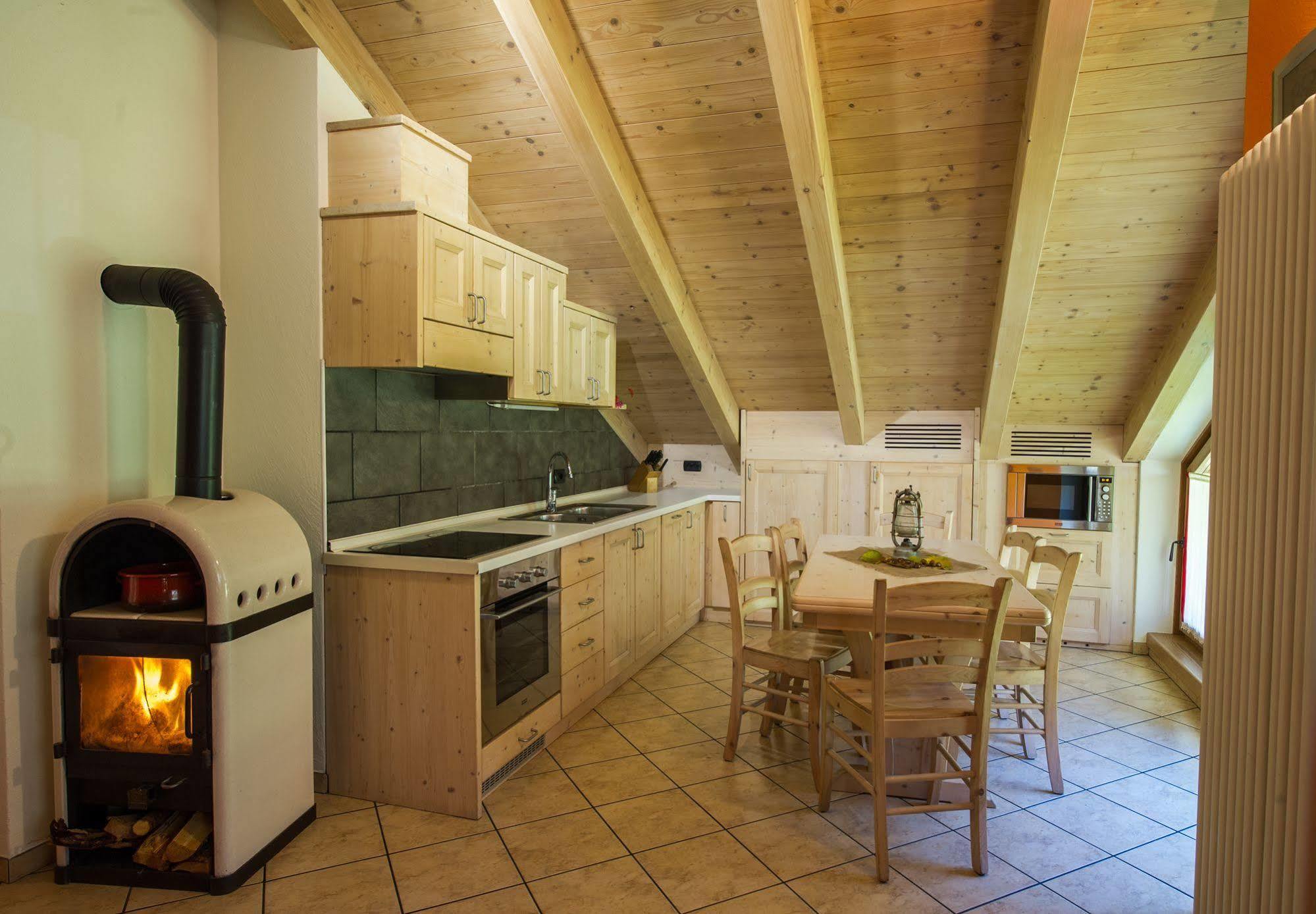 Chalet La Rugiada Bormio Bagian luar foto